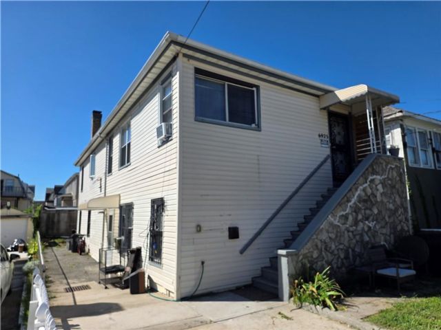 [Arverne Real Estate, listing number 3314070]