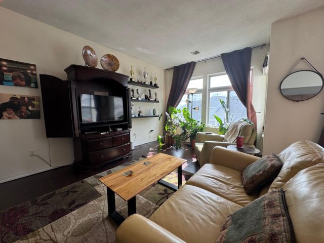 5 BR, 2.50 BTH Contemporary style home in Arverne