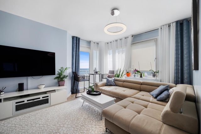 [Rockaway Park Real Estate, listing number 3335657]