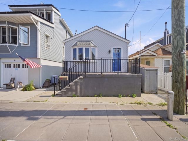 2 BR,  1.00 BTH &nbsp;A-frame style home in Far Rockaway